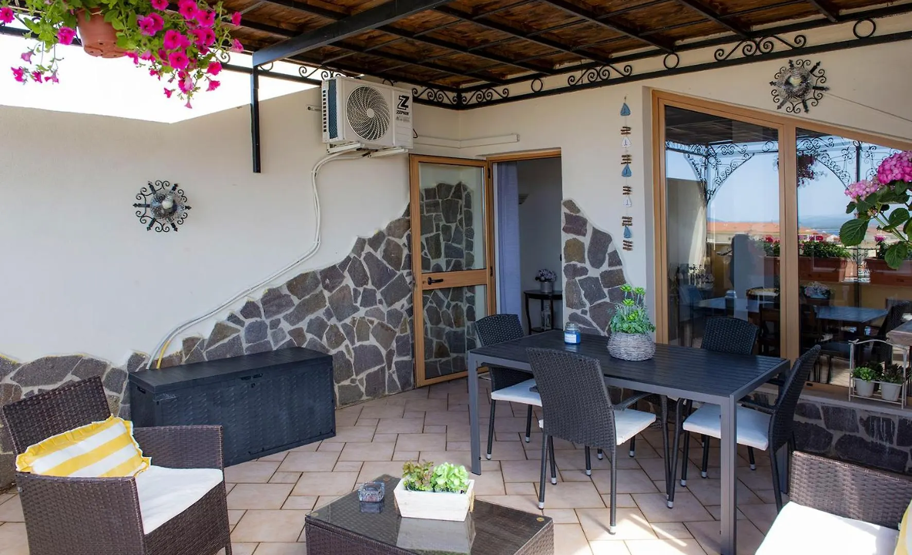 Apartment Ferienwohnung Casa I Gerani Vista Mare Alghero Italien